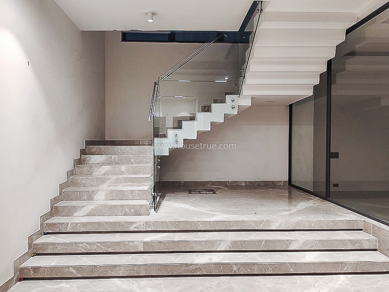 4 BHK Builder Floor For Rent in Safdarjung Enclave