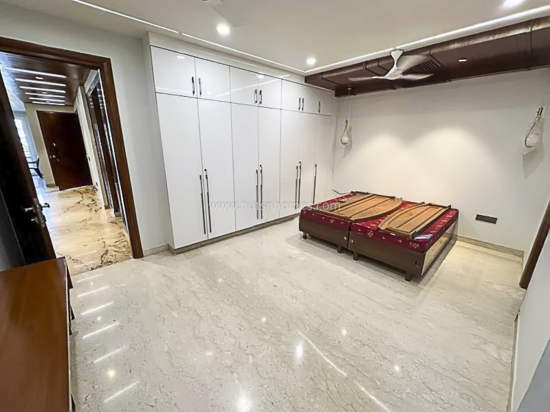 3 BHK Builder Floor For Rent in Defence Colony