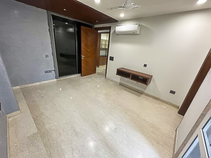 3 BHK Builder Floor For Rent in Defence Colony
