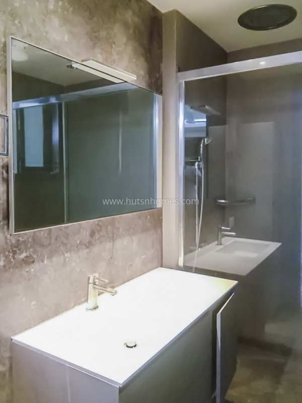 3 BHK Builder Floor For Rent in Safdarjung Enclave