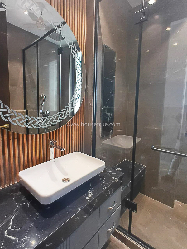 3 BHK Builder Floor For Sale in Defence Colony