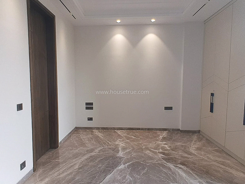 3 BHK Builder Floor For Sale in Defence Colony
