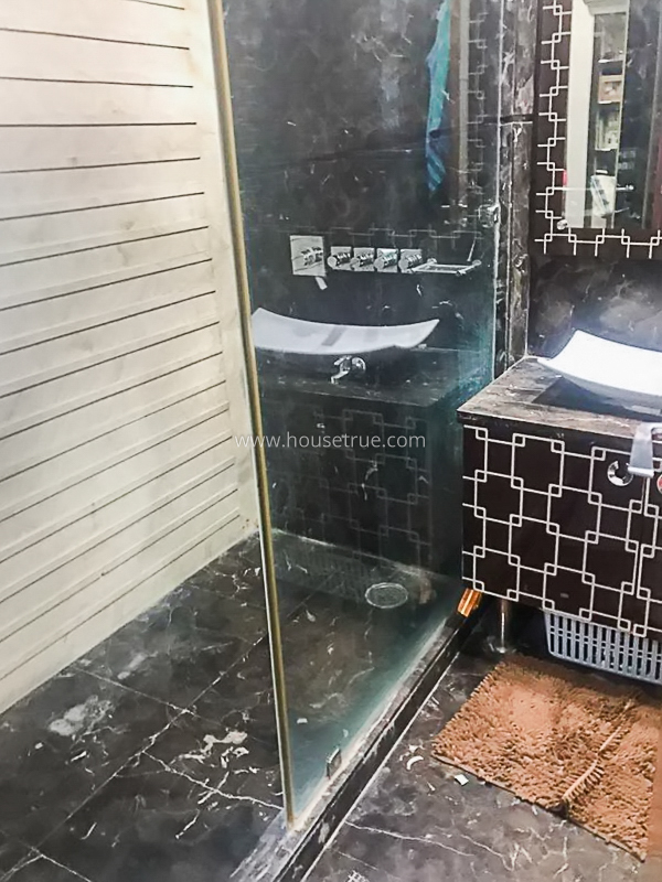 4 BHK Flat For Rent in New Friends Colony