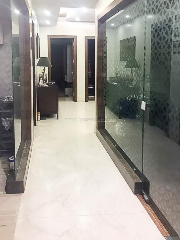 4 BHK Flat For Rent in New Friends Colony