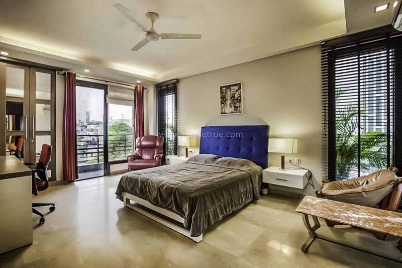 4 BHK Flat For Sale in Panchsheel Park