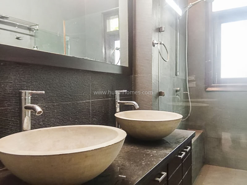 3 BHK Flat For Rent in Anand Niketan