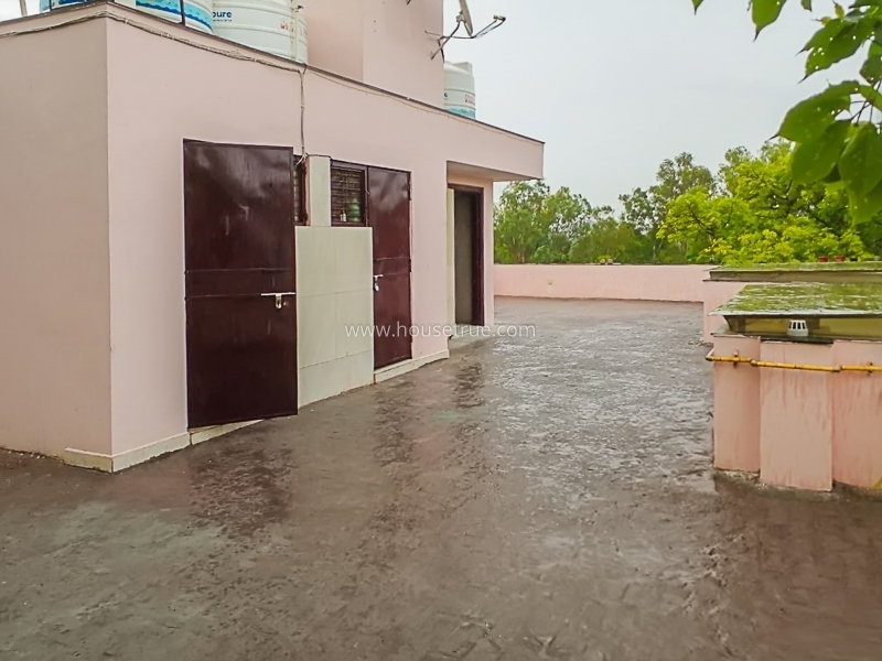 4 BHK Builder Floor For Rent in Panchsheel Enclave