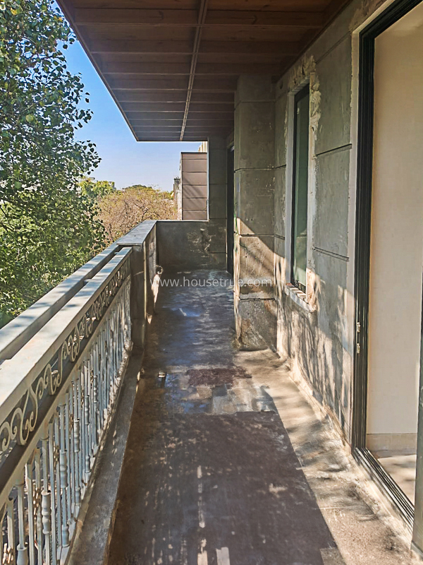 4 BHK Flat For Rent in Defence Colony