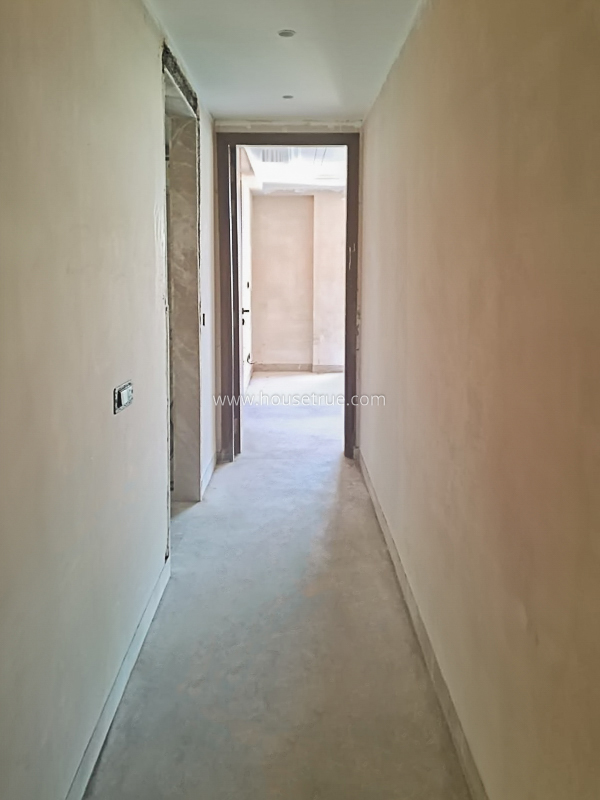 4 BHK Flat For Rent in Defence Colony