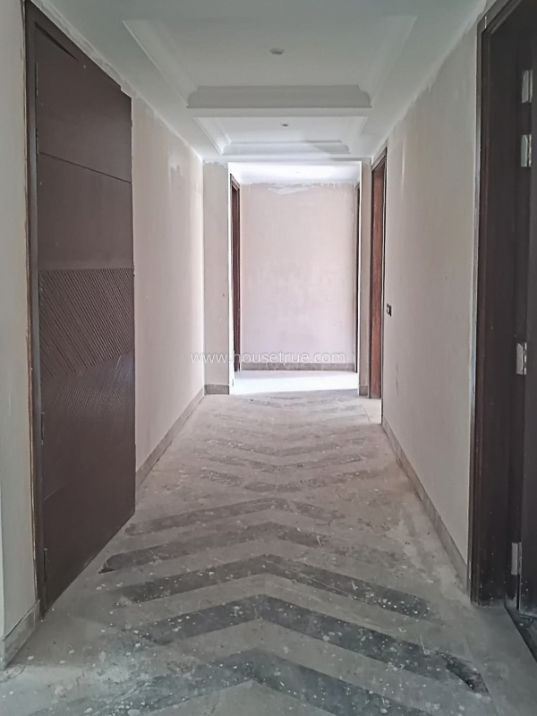 4 BHK Flat For Rent in Defence Colony