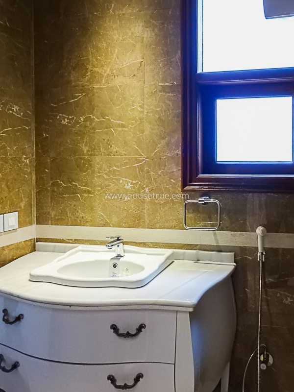 3 BHK Flat For Rent in Chanakyapuri