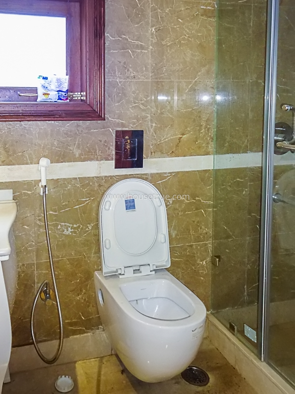 3 BHK Flat For Rent in Chanakyapuri