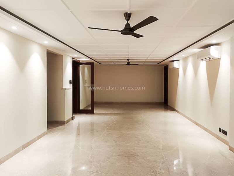 4 BHK Duplex For Rent in Vasant Vihar