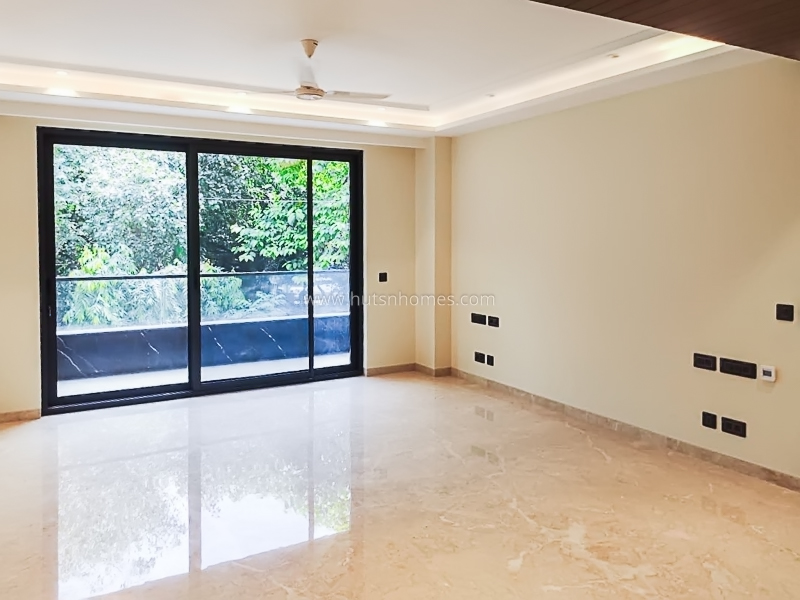 4 BHK Duplex For Rent in Vasant Vihar