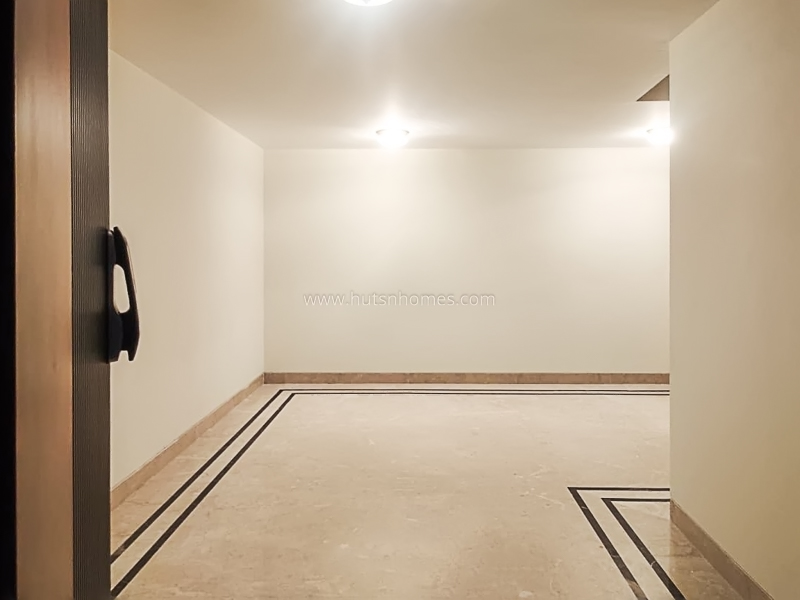 4 BHK Duplex For Rent in Vasant Vihar