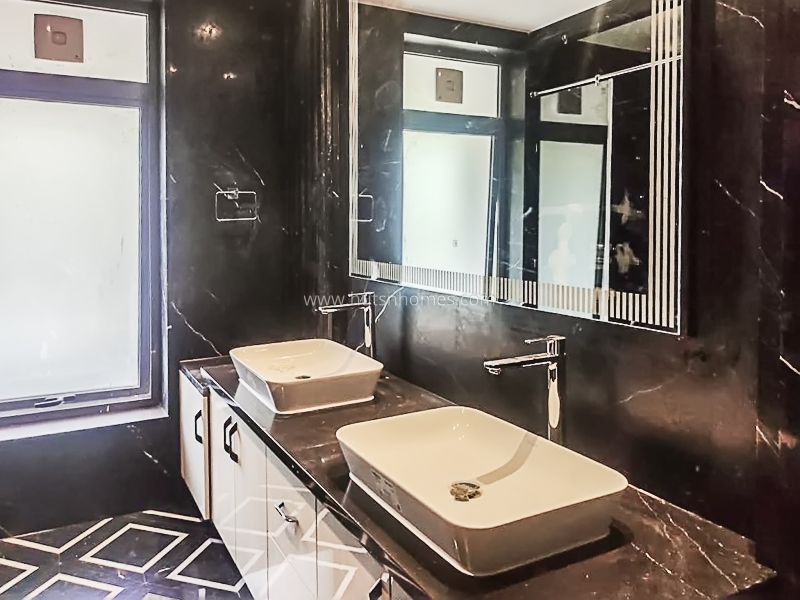 4 BHK Duplex For Rent in Vasant Vihar