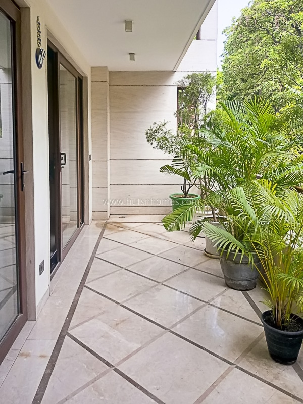 3 BHK Builder Floor For Rent in Defence Colony