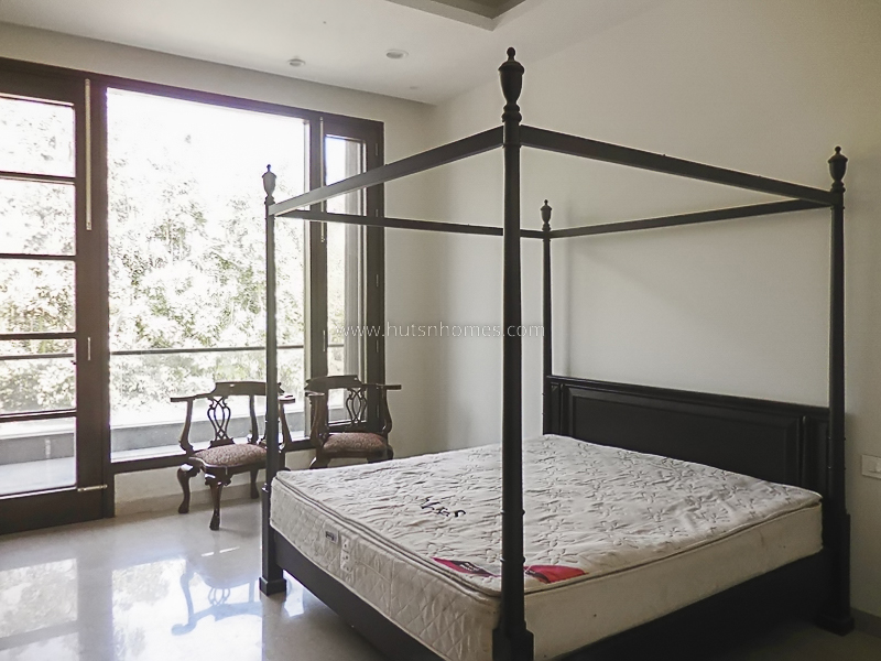 5 BHK Farm House For Rent in DLF Chttarpur