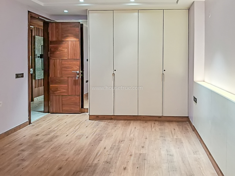 4 BHK Duplex For Rent in Defence Colony