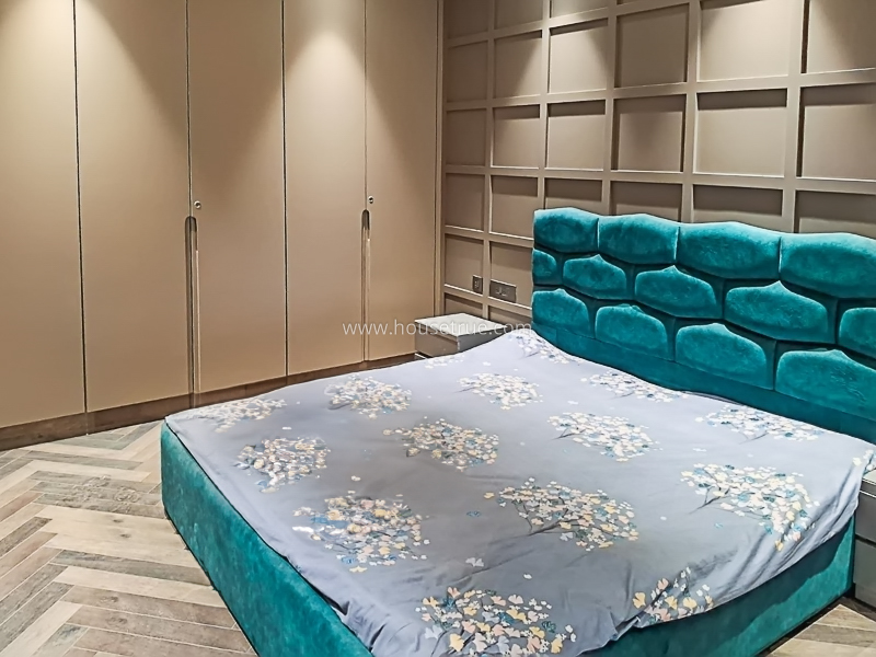 4 BHK Duplex For Rent in Defence Colony