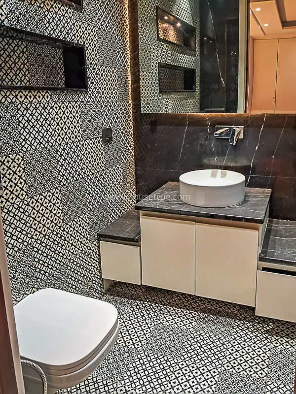 4 BHK Duplex For Rent in Defence Colony
