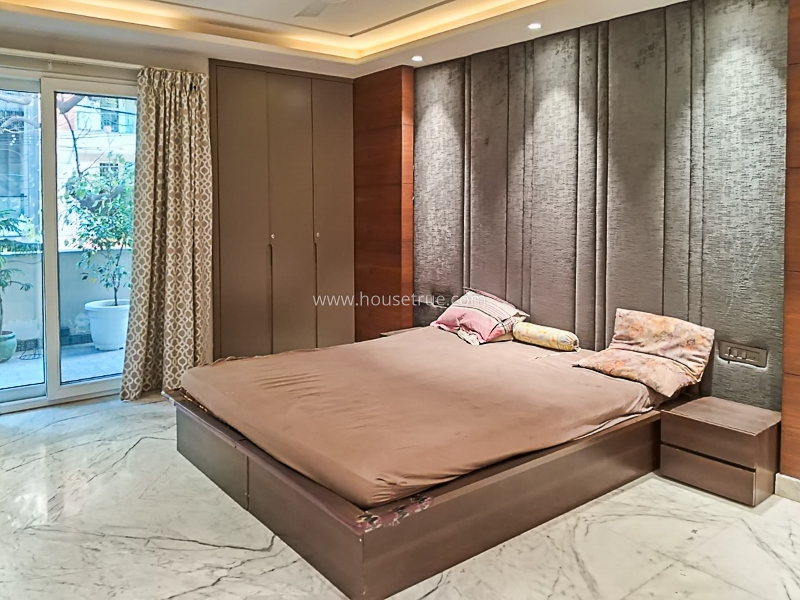 4 BHK Duplex For Rent in Defence Colony