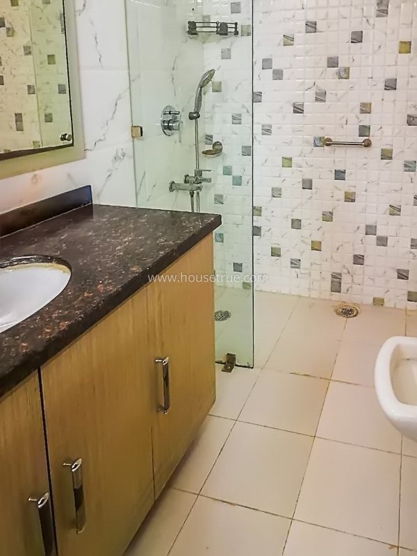 3 BHK Builder Floor For Rent in Defence Colony