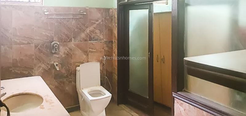 3 BHK Duplex For Rent in Safdarjung Enclave