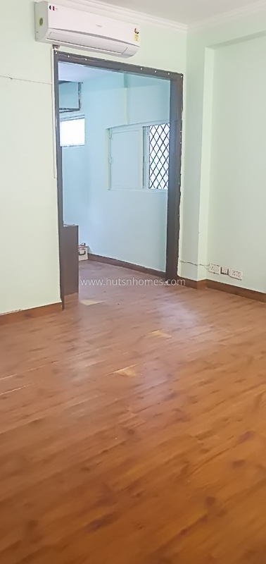 3 BHK Duplex For Rent in Safdarjung Enclave