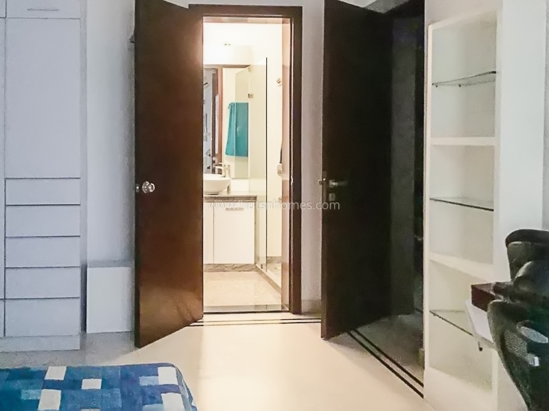 3 BHK Flat For Rent in Panchsheel Enclave