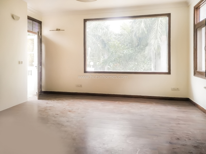 5 BHK Farm House For Sale in Westend Greens