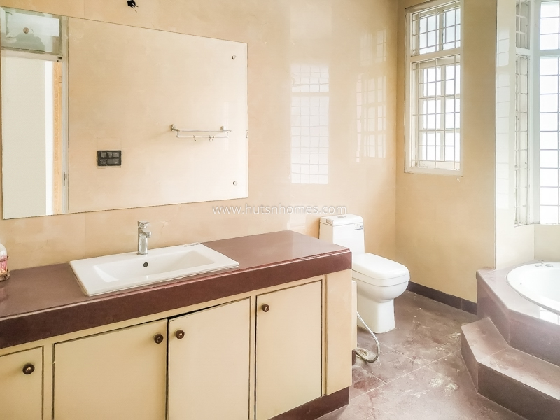 5 BHK Farm House For Sale in Westend Greens