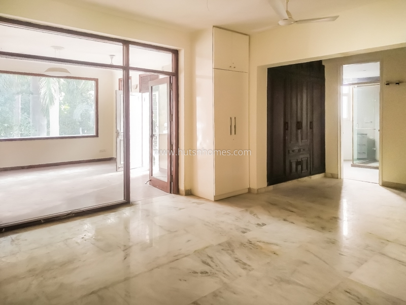 5 BHK Farm House For Sale in Westend Greens