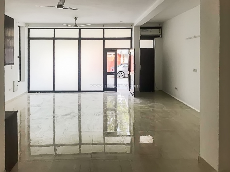 5 BHK Farm House For Rent in Dlf Chattarpur Farms