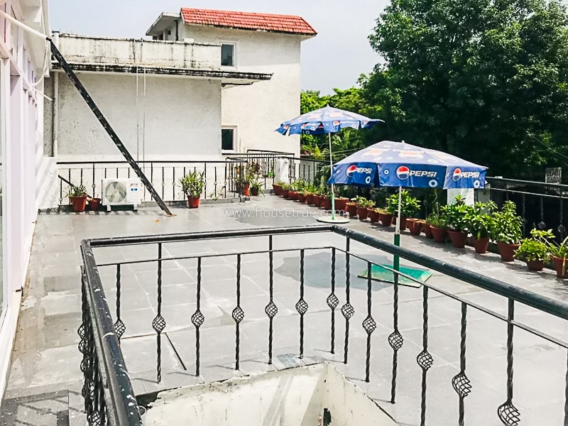 5 BHK Farm House For Rent in Dlf Chattarpur Farms