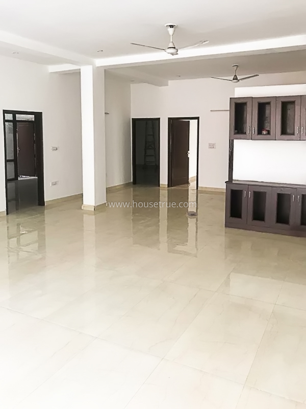 5 BHK Farm House For Rent in Dlf Chattarpur Farms