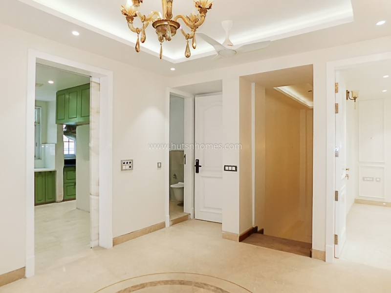 3 BHK Duplex For Rent in Anand Lok