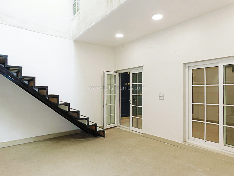 3 BHK Duplex For Rent in Anand Lok