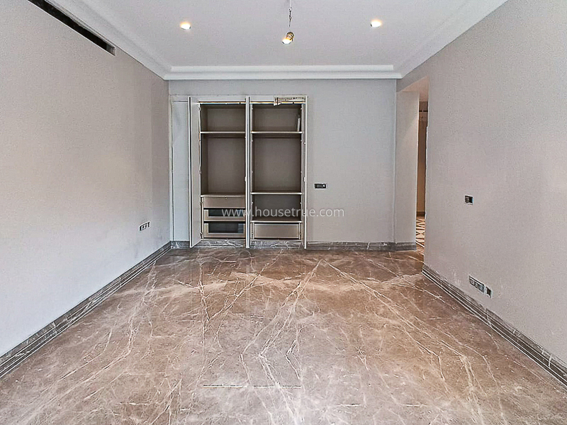 3 BHK Builder Floor For Sale in Defence Colony