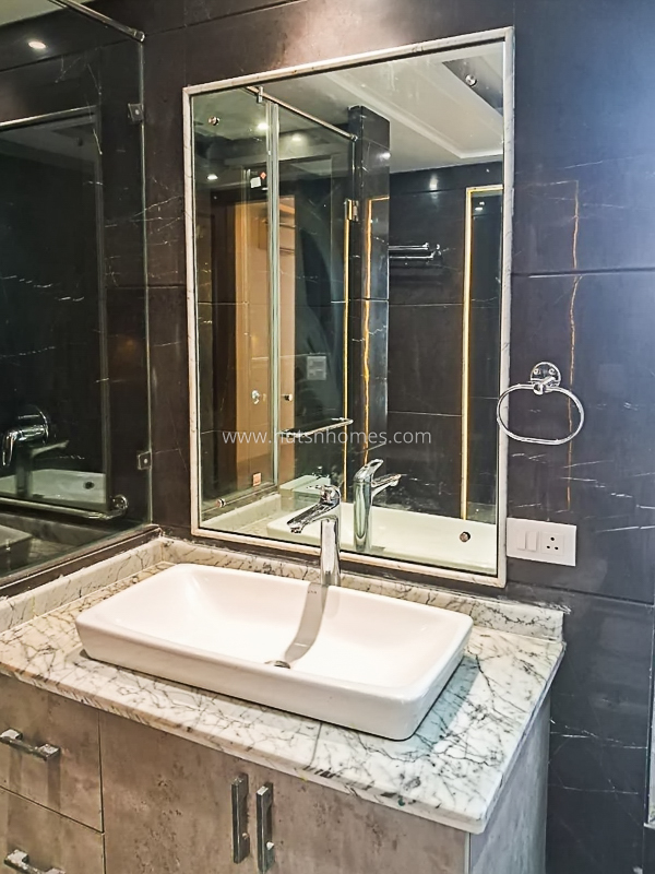 4 BHK Builder Floor For Rent in Defence Colony