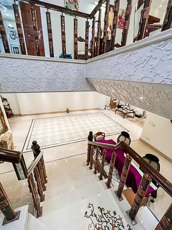 5 BHK Duplex For Rent in Safdarjung Enclave