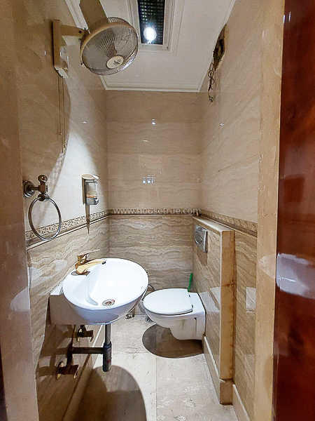 5 BHK Flat For Sale in Safdarjung Enclave