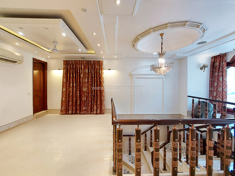 5 BHK Flat For Sale in Safdarjung Enclave