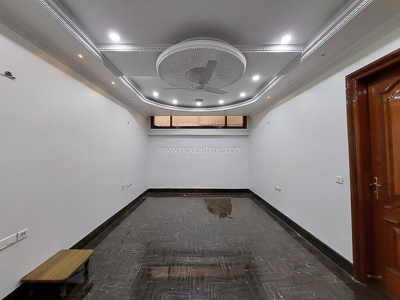 5 BHK Flat For Sale in Safdarjung Enclave