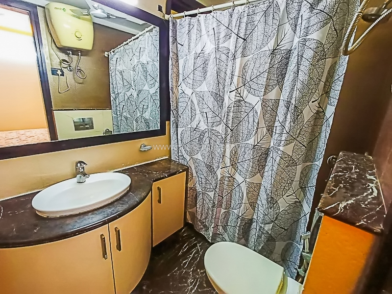 3 BHK Builder Floor For Rent in Defence Colony