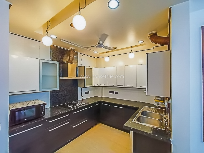 3 BHK Builder Floor For Rent in Defence Colony