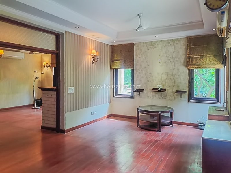 5 BHK Flat For Rent in Vasant Vihar