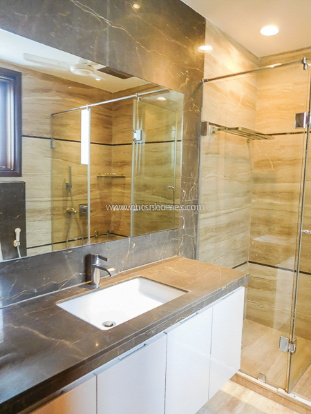4 BHK Builder Floor For Rent in Maharani Bagh