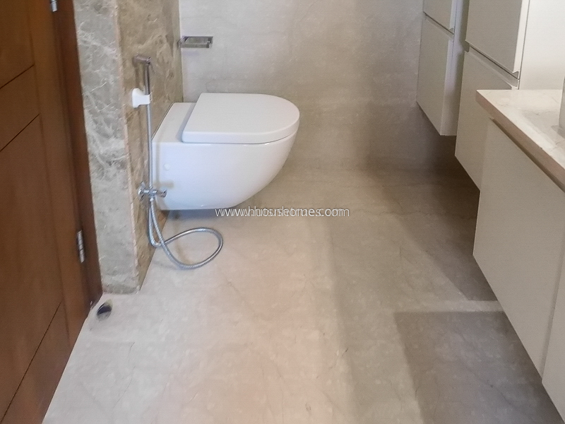 4 BHK Builder Floor For Rent in Maharani Bagh