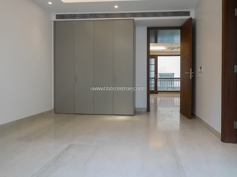 4 BHK Builder Floor For Rent in Maharani Bagh